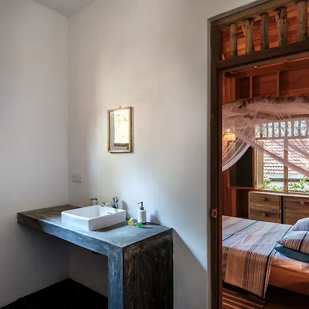 Manthally Cabanas Hikkaduwa Exterior photo